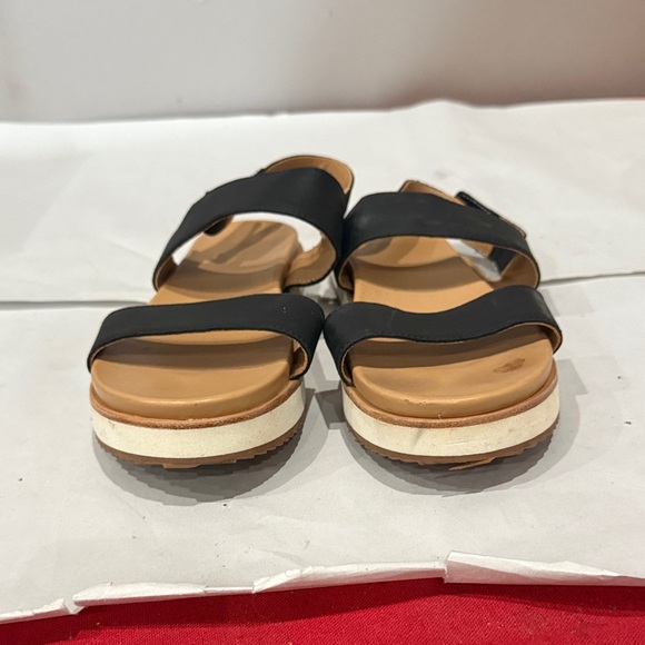 Nisolo Black and Tan Sandals - Picture 2 of 5